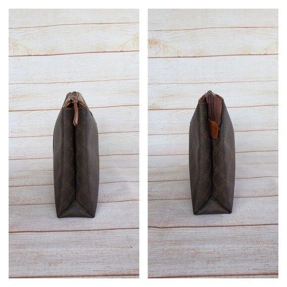 Bally Travel/Cosmetic/Toiletry Bag - Picture 4 of 16